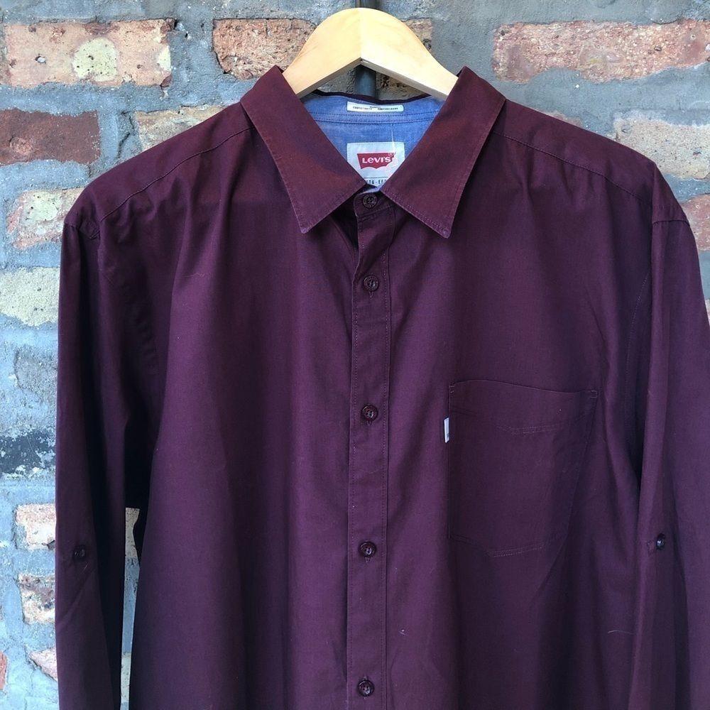 Burgundy Levi’s coupe etroite Corte Delgado shirt